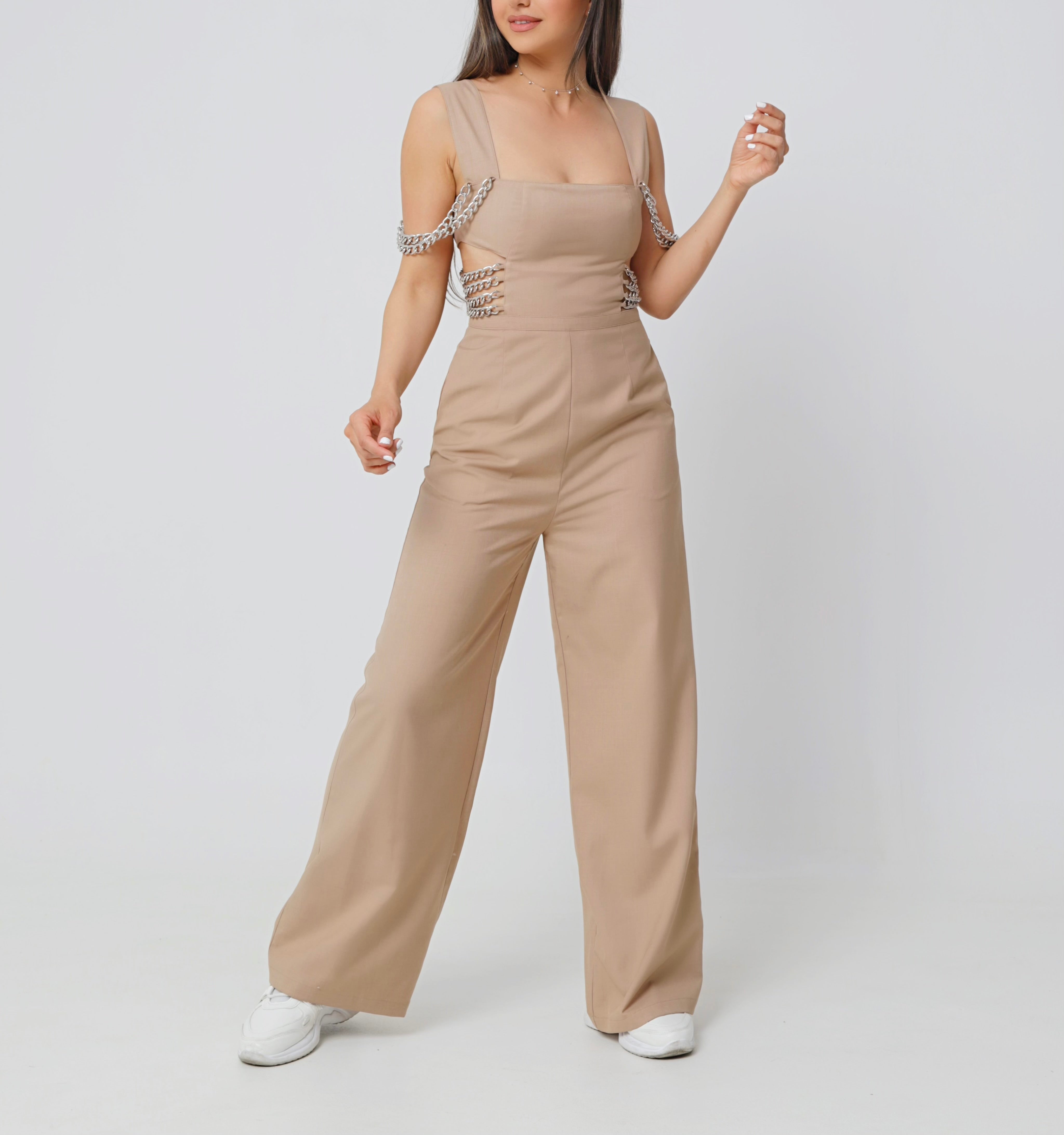 EZILI CHAIN DETAILED JUMPSUIT